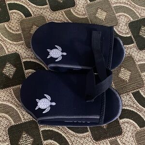 Copozz Neoprene Swim Socks Water Shoes – Size L (New, No Tag)